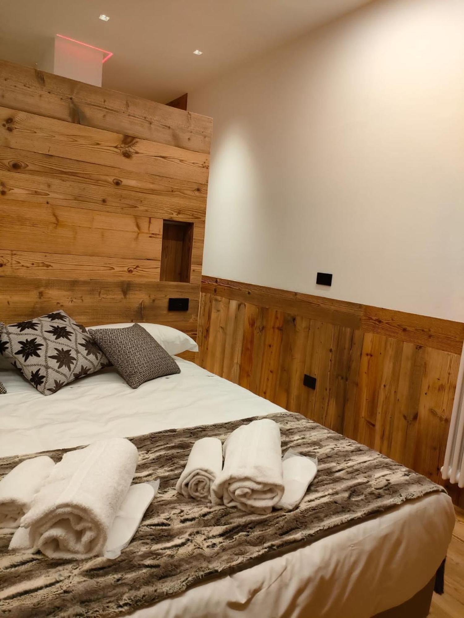 Fior Di Roccia Apartments- In Centro Cervinia, Sauna Privata, Matterhorn Dream Breuil-Cervinia Dış mekan fotoğraf